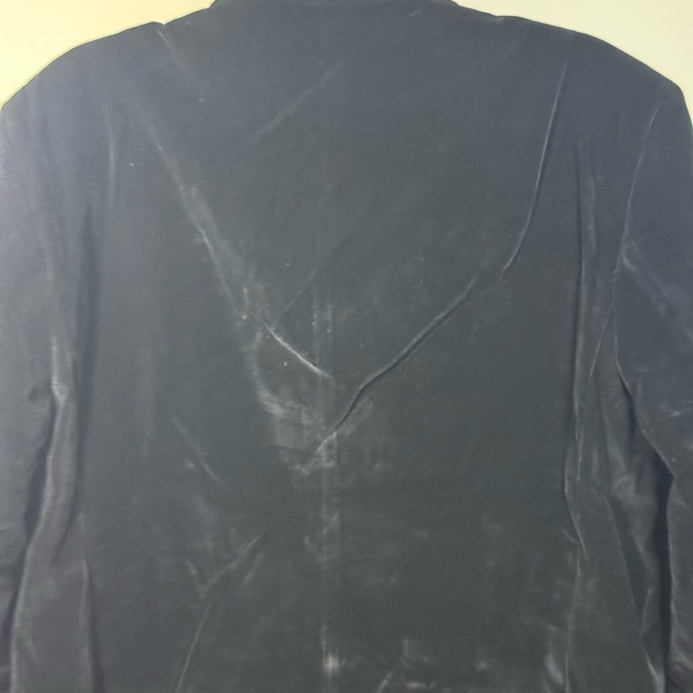 Men's Black Velvet Blazer with Silver Lapels - Picture 10 of 14